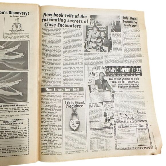Vintage 1978 Elvis Memorial. The Star magazine - Picture 8 of 8